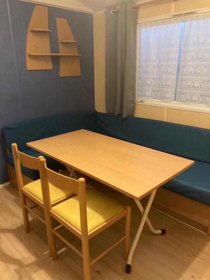 Mobil-Home 2 "Camping" Pesmes 외부 사진